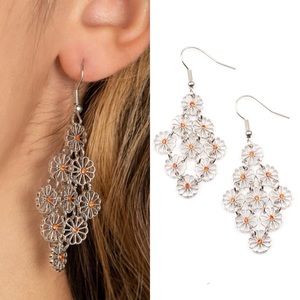 ✨Bustling Blooms🐾